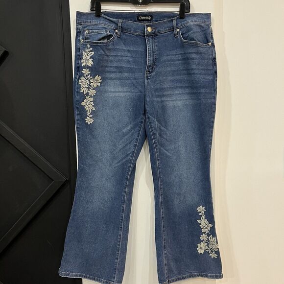 Nanette Lepore Belle High Rise Bootcut Jeans Floral Embroidery Size 16W - Picture 1 of 15
